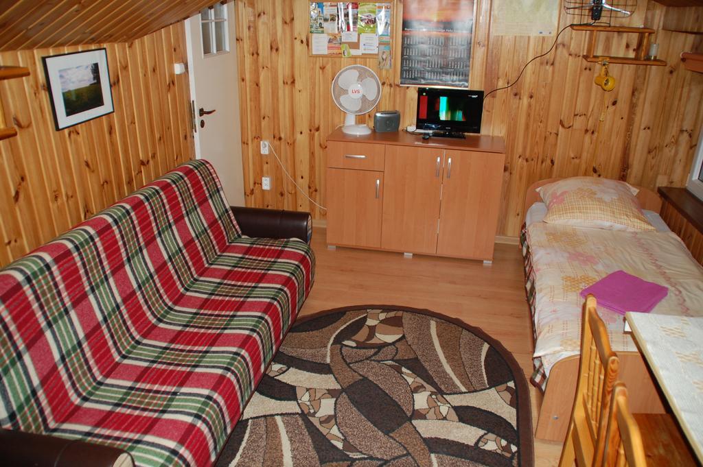 Agroturystyka Pod Swierkami Nadrybie Pokoj fotografie
