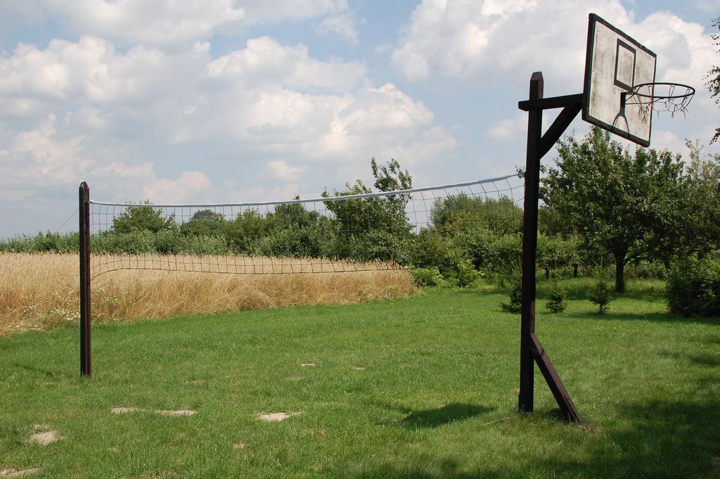 Agroturystyka Pod Swierkami Nadrybie Exteriér fotografie